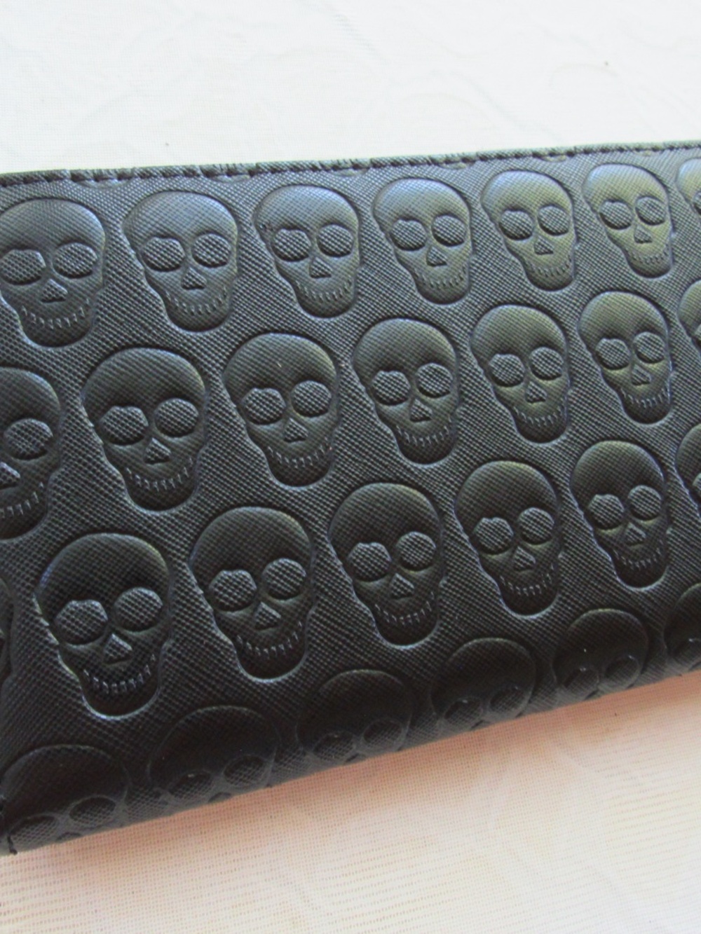 Betsey Johnson Zip Around Long Wallet Wristlet Embossed Skulls Black Pink New